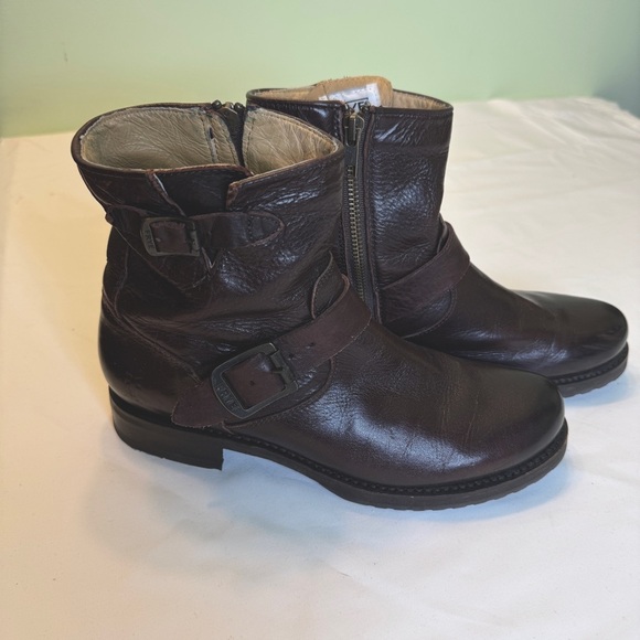 Frye Veronica 6" Brown Booties - Picture 2 of 6